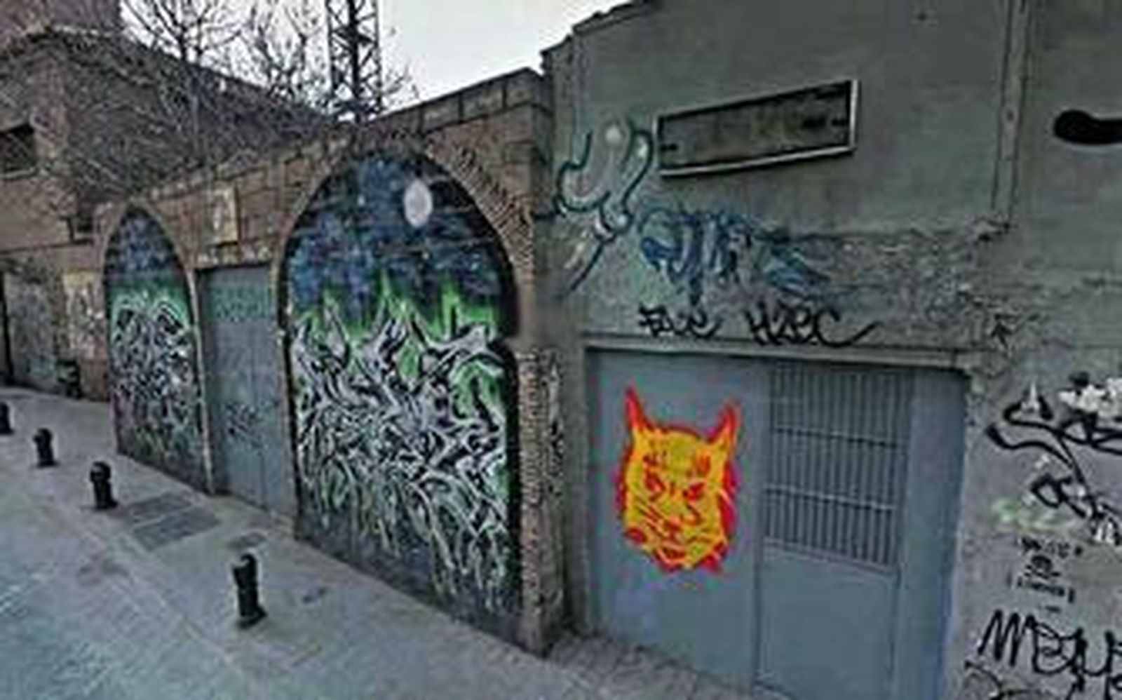 La asociación del Bajo Albaicín acusan a las administraciones de mantener una política de rehabilitación "de vergüenza".