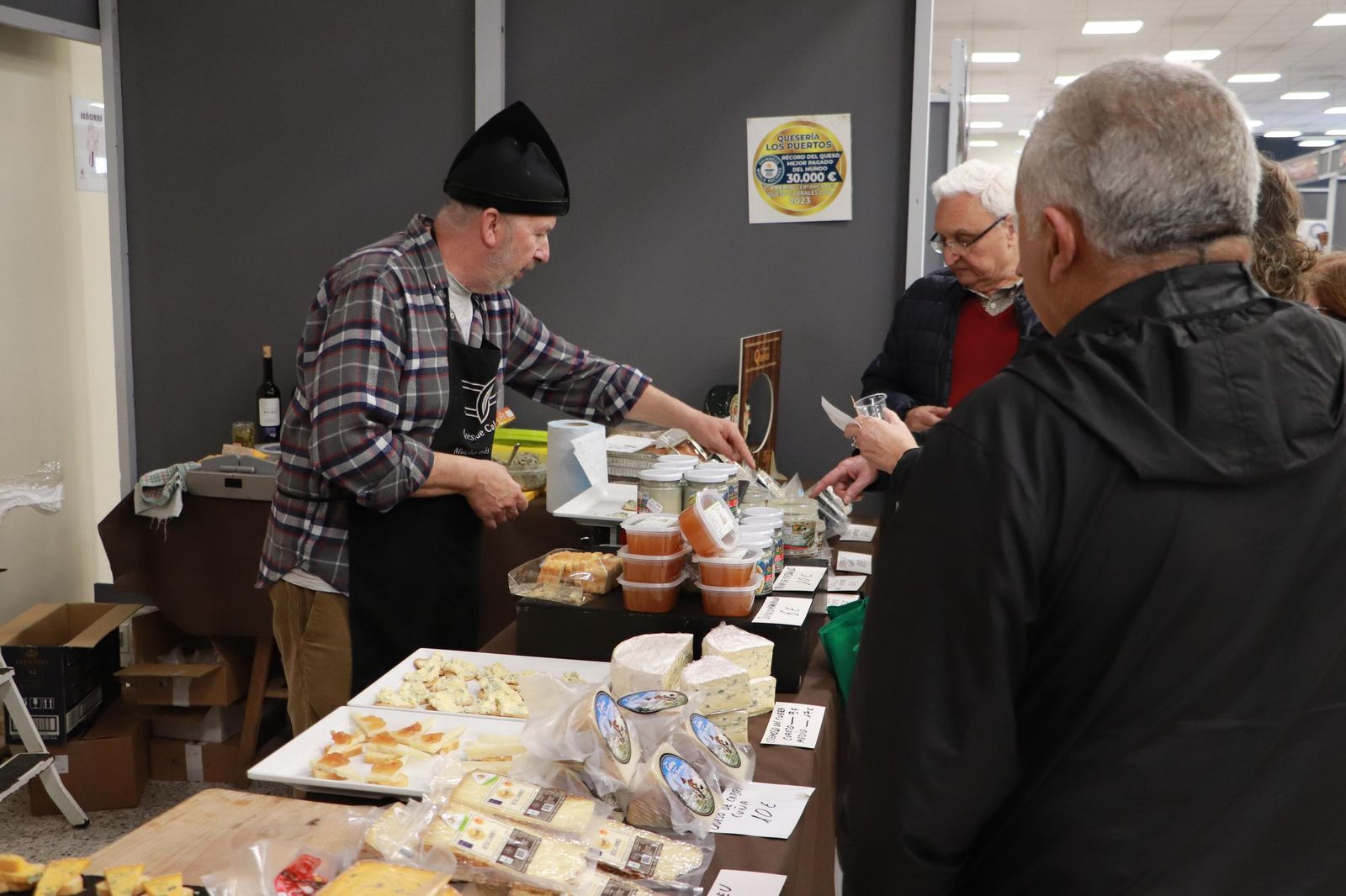 La primera jornada de la Feria del Queso de Los Pedroches, en imágenes