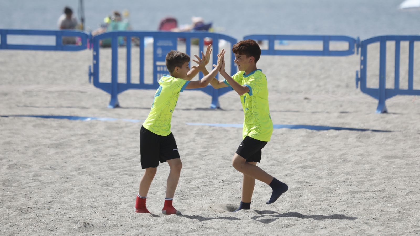 Las fotos de la III Copa Provincial de fútbol playa Ciudad de La Línea