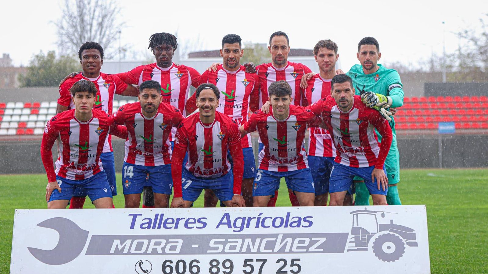 Once presentado por el conjunto extremeño en su encuentro frente a los almerienses.