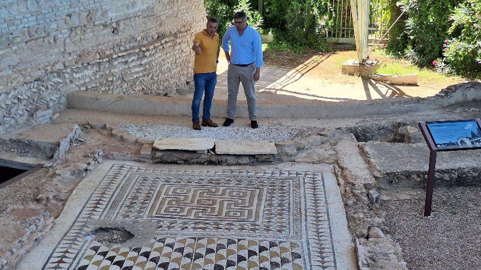 Visita al yacimiento. Visita al yacimiento.