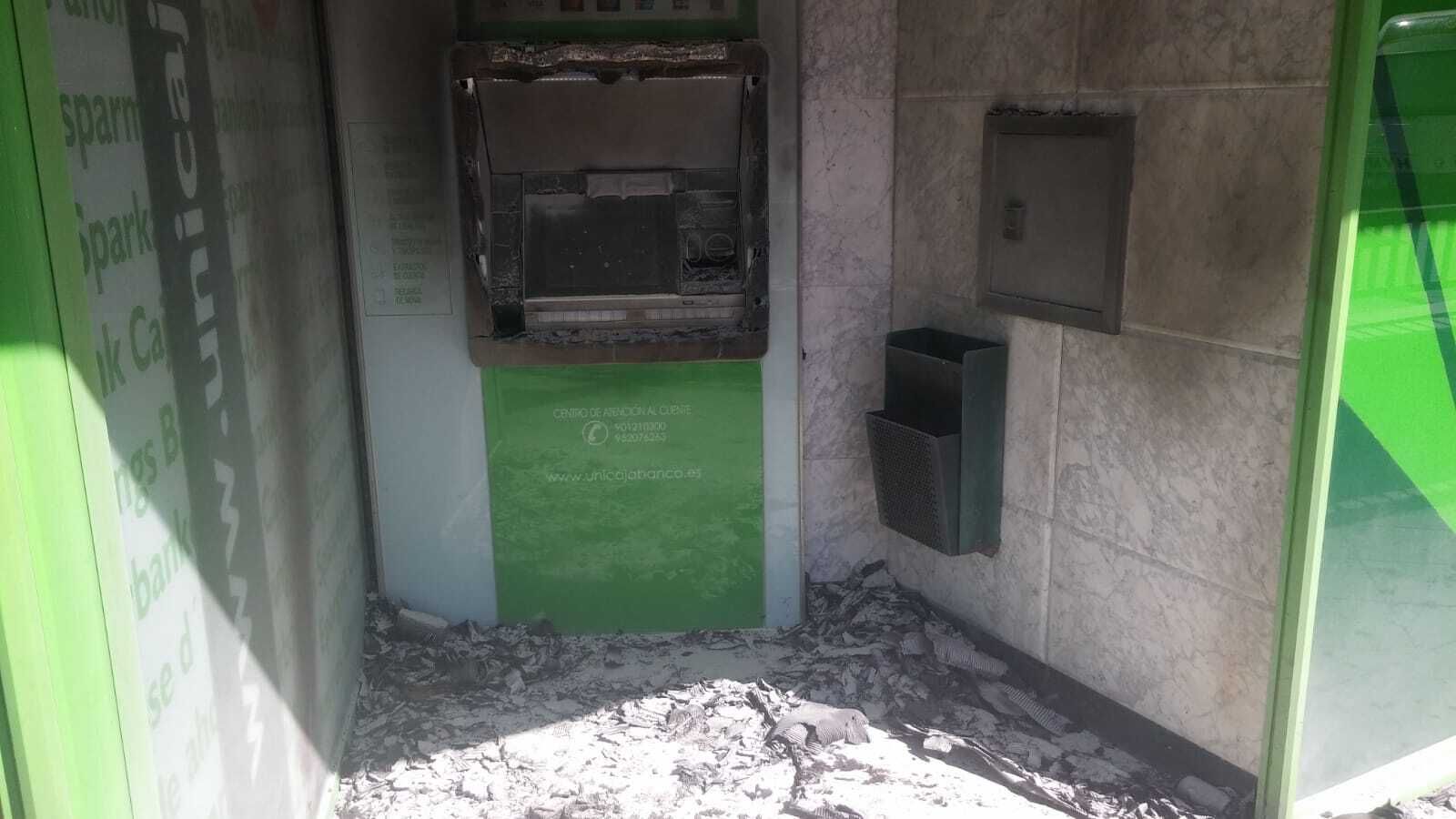 El estado del cajero tras el acto vandálico