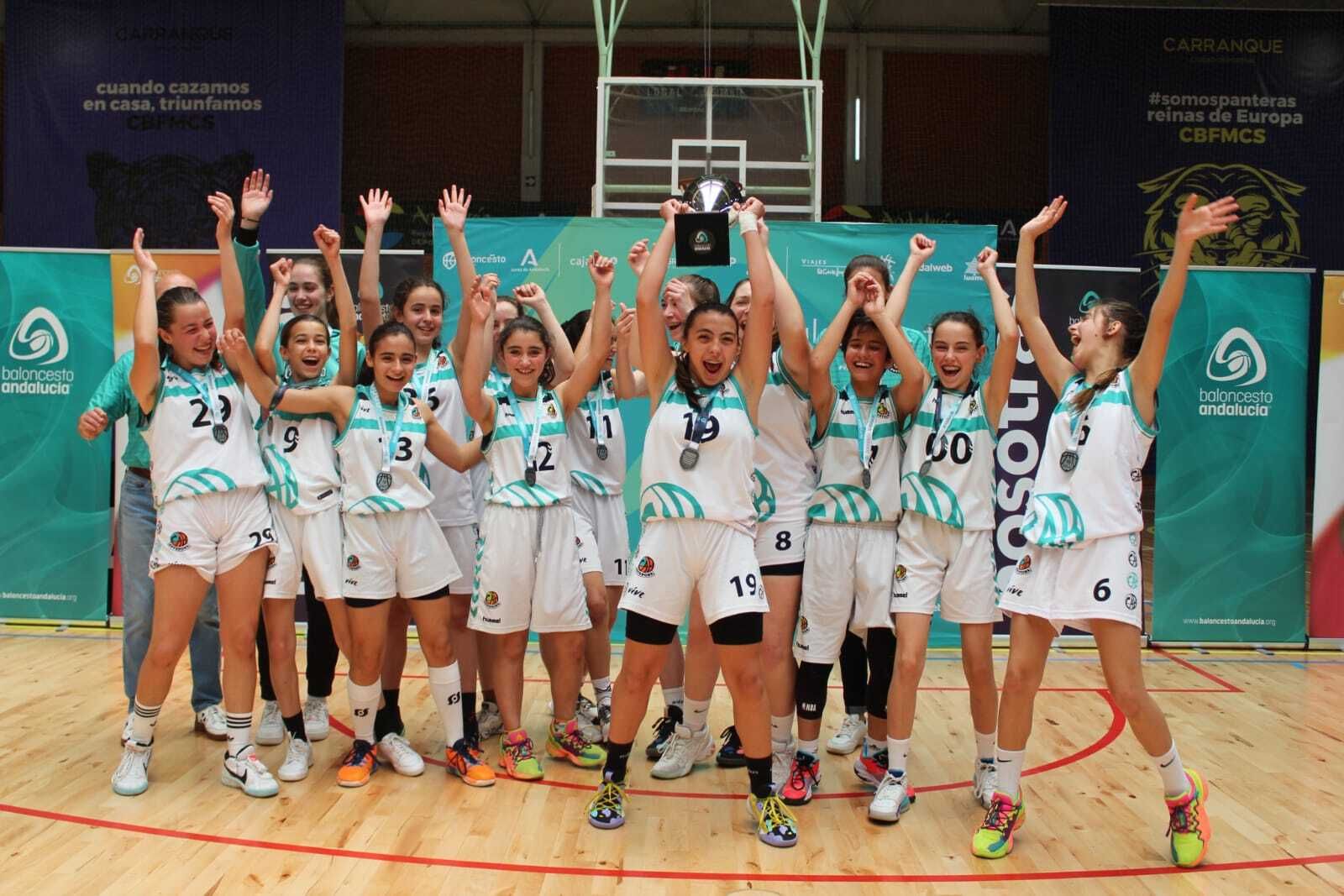 El CAB Estepona infantil.