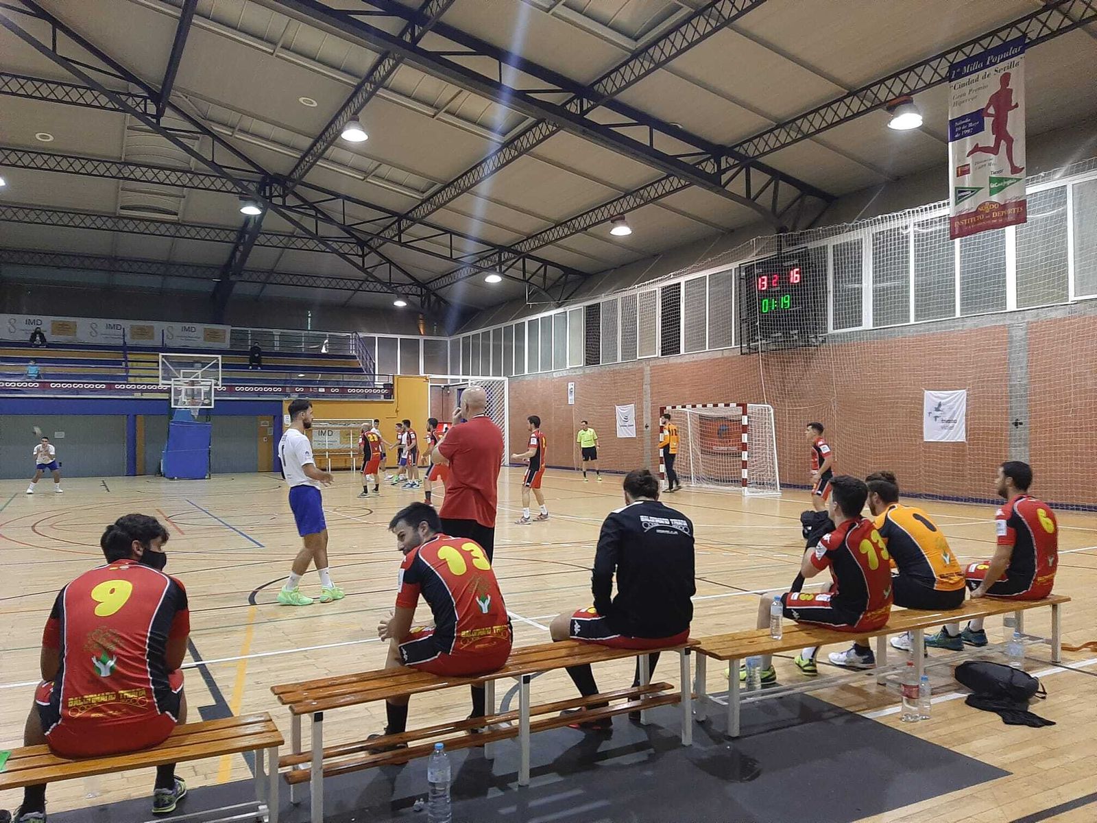 El BM Triana sigue entrar en la dinámica de la competición (24-31)