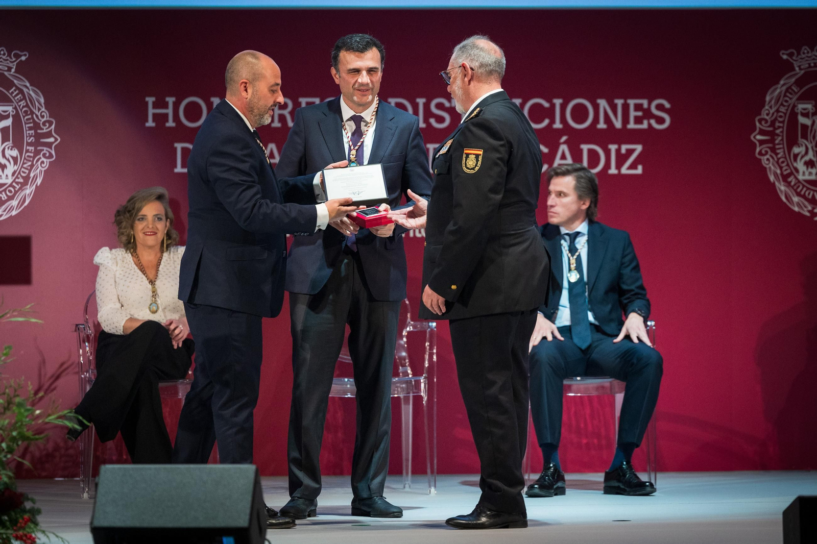 Las imágenes de la entrega de Honores y Distinciones de la Ciudad de Cádiz 2024