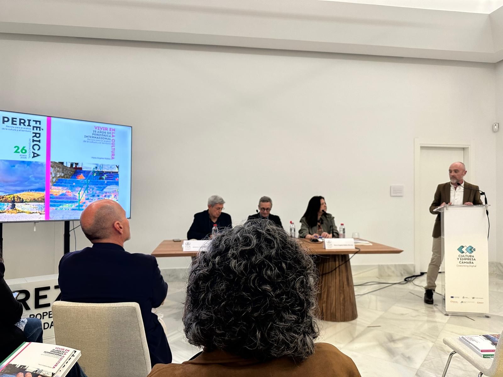 Un momento de la presentación de la revista.