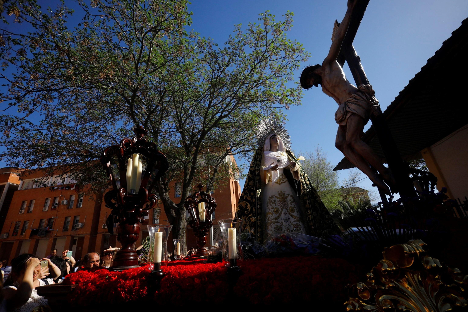 Miércoles Santo en Córdoba: la procesión de la Piedad, en imágenes