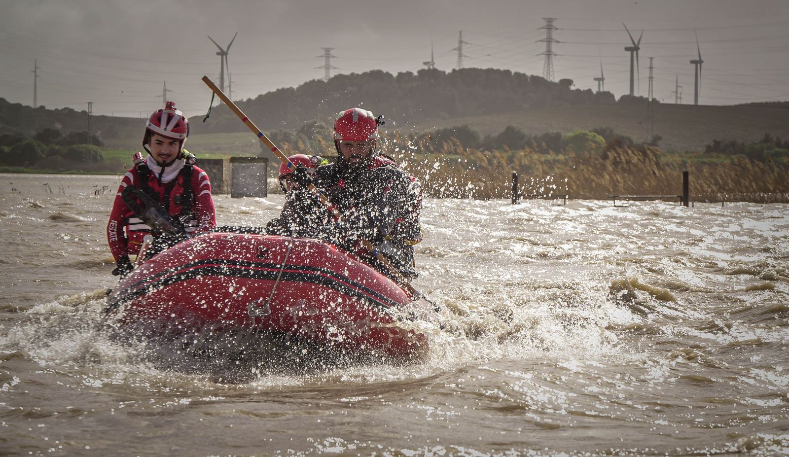 Intensa jornada en las zonas inundadas de Jerez, en imágenes