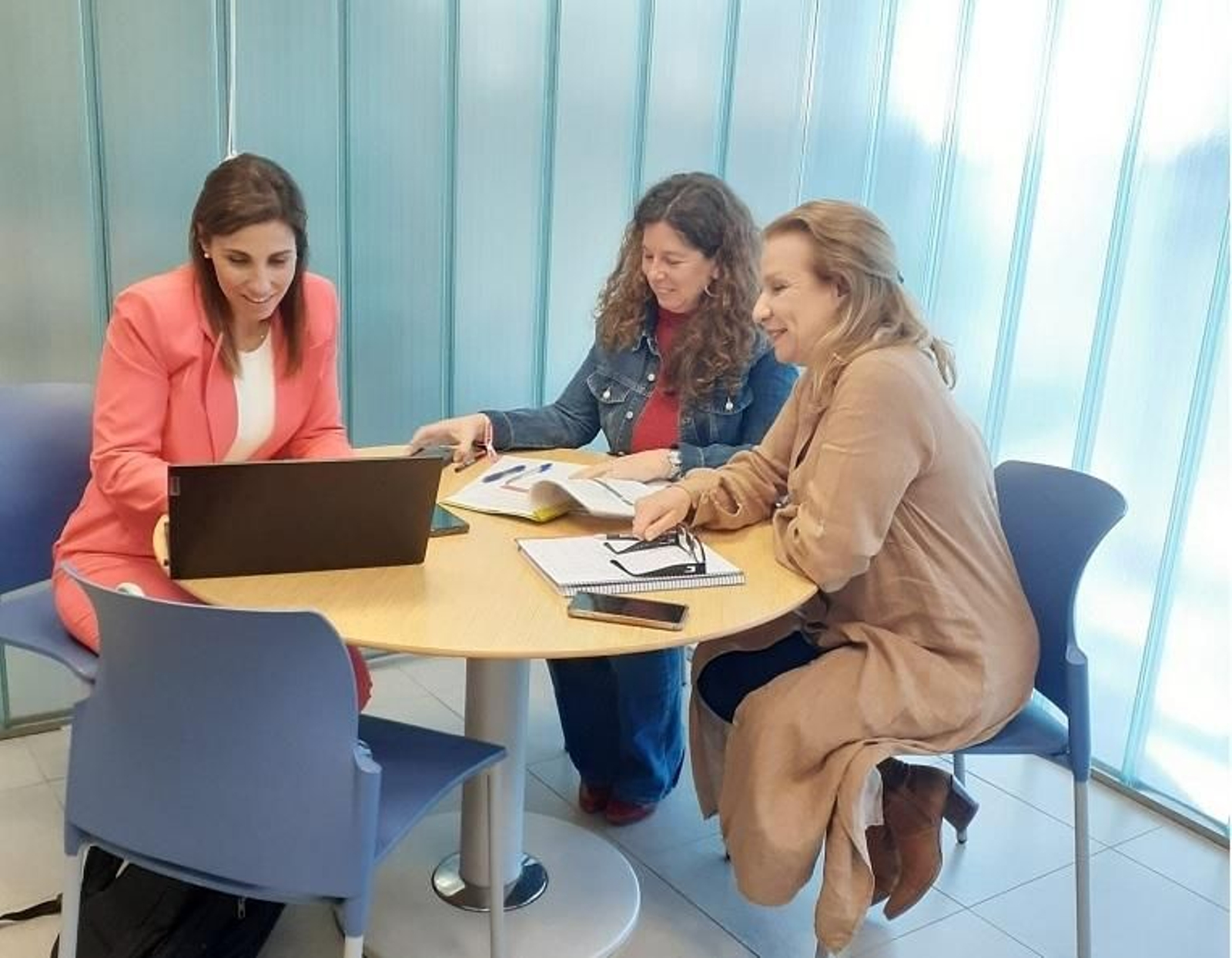 Reunión de trabajo entre el personal del ICTES y del Patronato de Turismo.