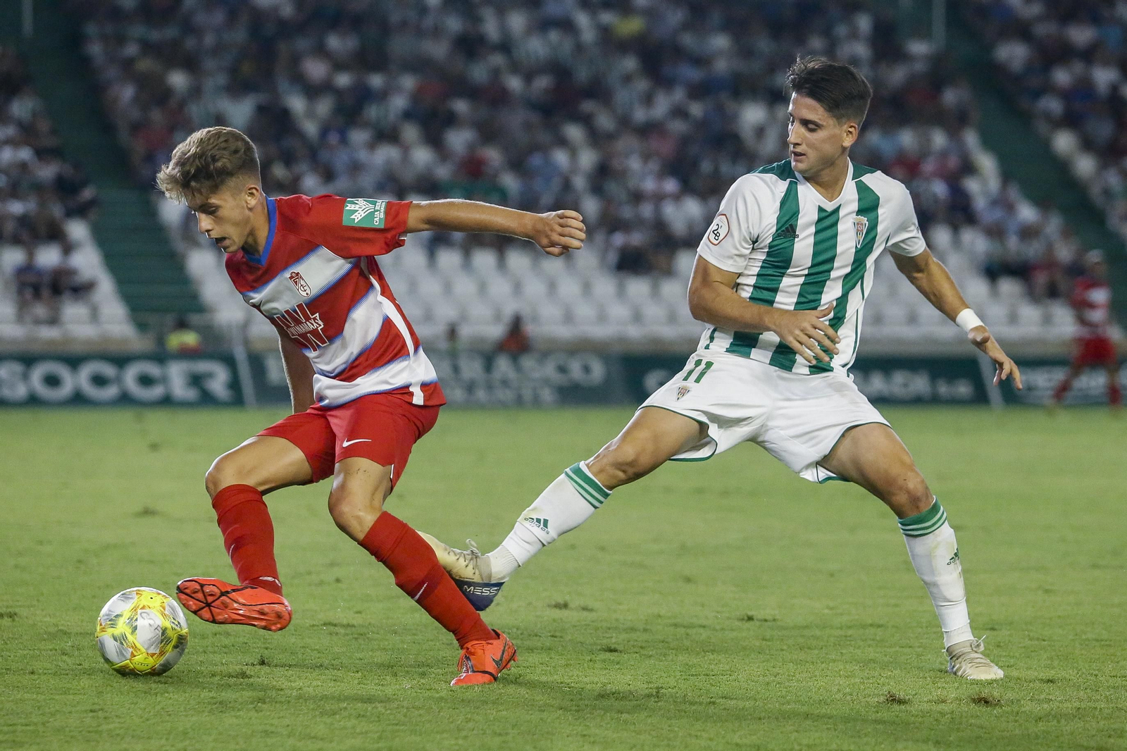 Las imágenes del Córdoba CF-Recreativo Granada