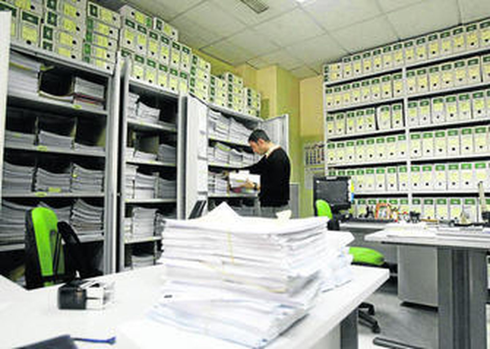 El plan aliviará sedes judiciales de toda Andalucía, con la destrucción de 350.000 expedientes.