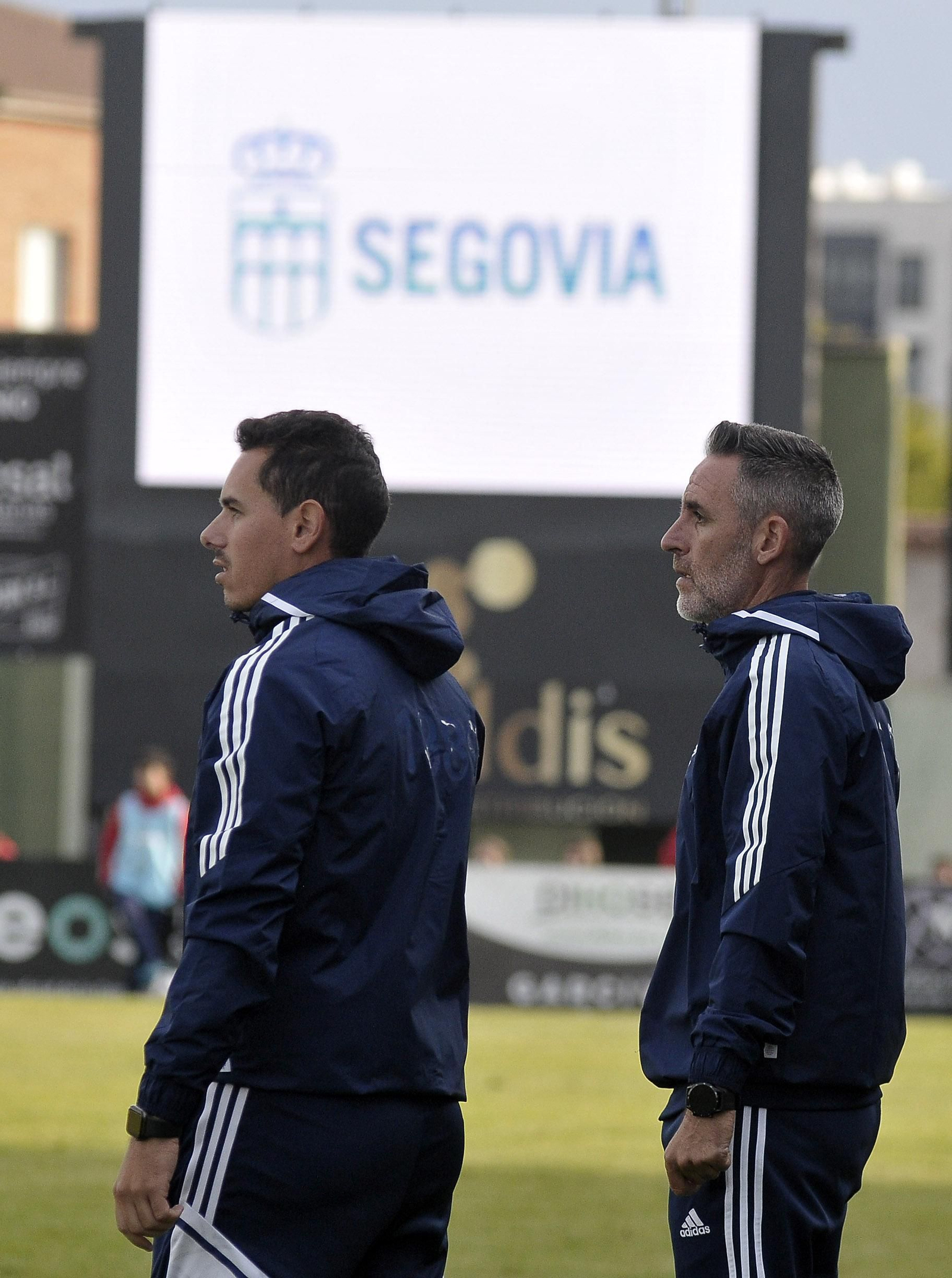 Imágenes del partido entre la Segoviana y el Recre en La Albuera