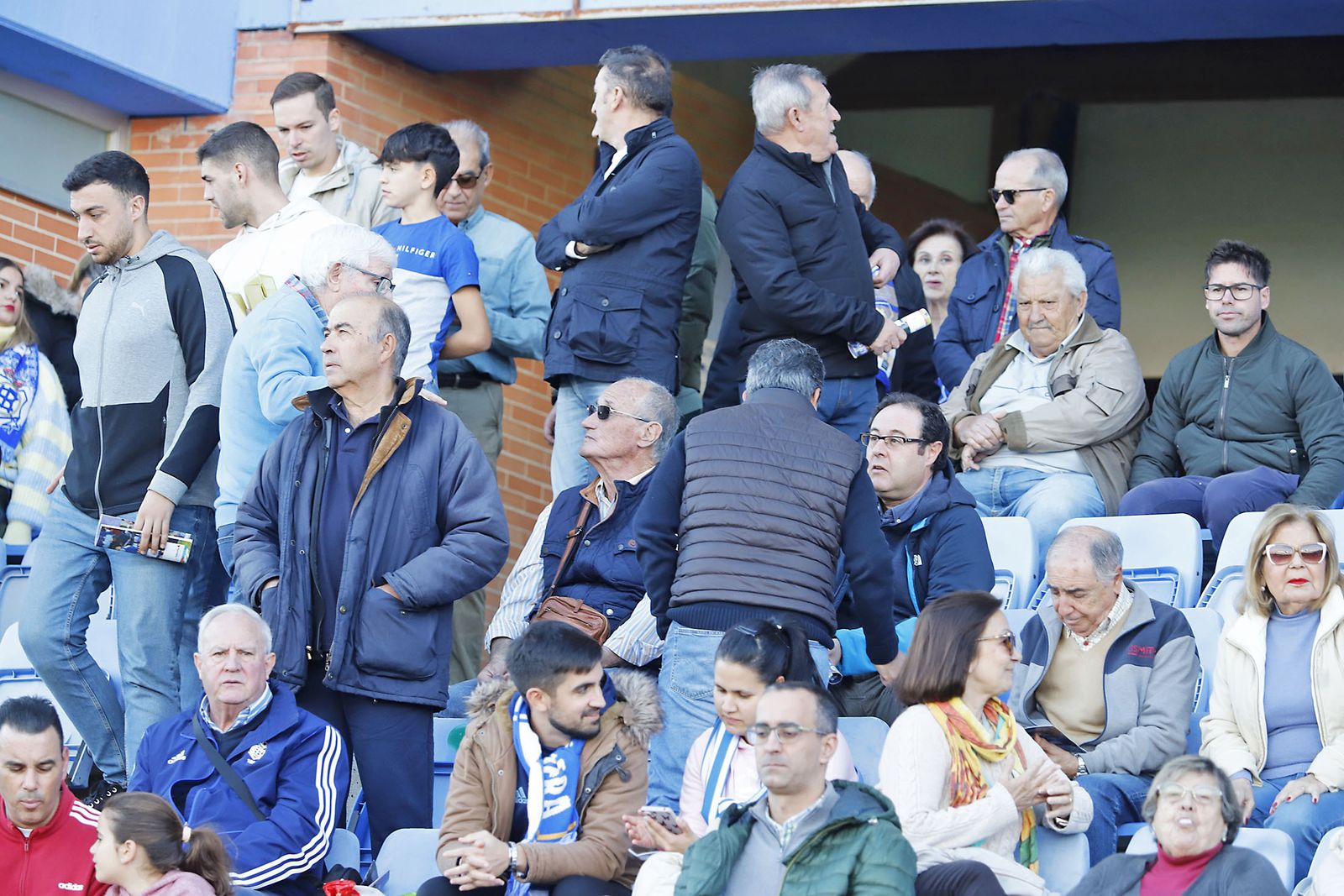 Imágenes del ambiente en el encuentro entre el Recreativo de Huelva y el Real Murcia