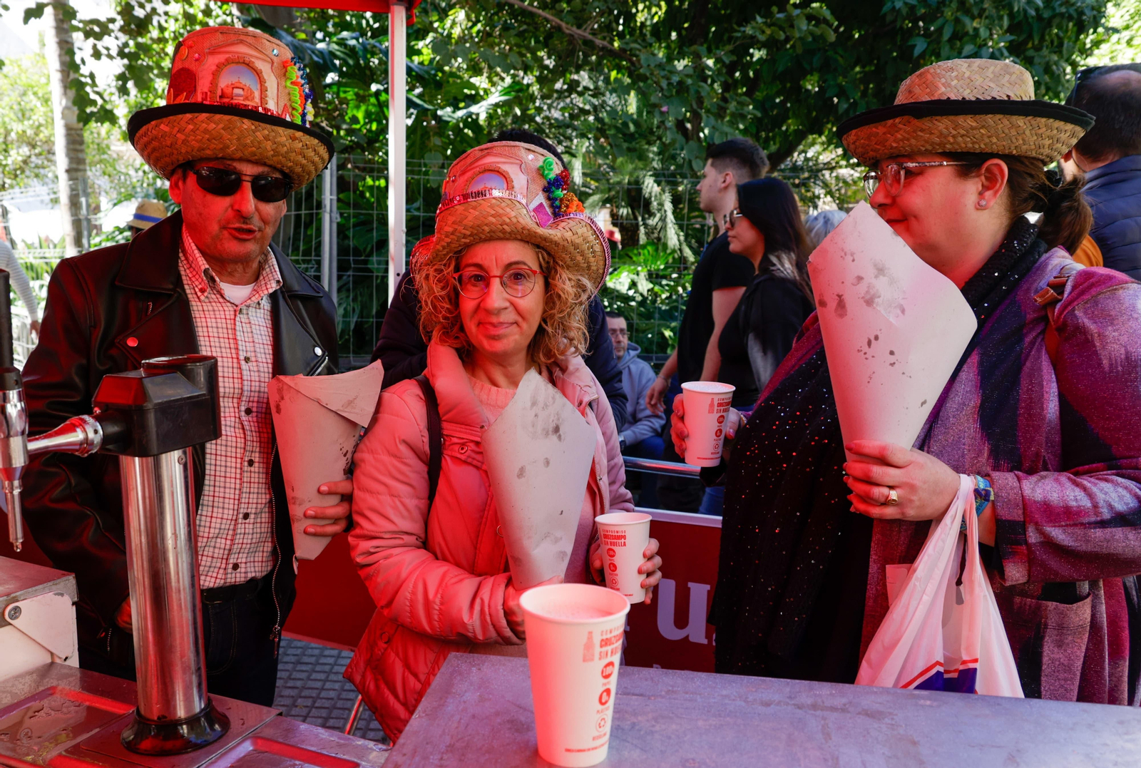 Las imágenes de la Berzá y el Frito Gaditano del Domingo de Piñata