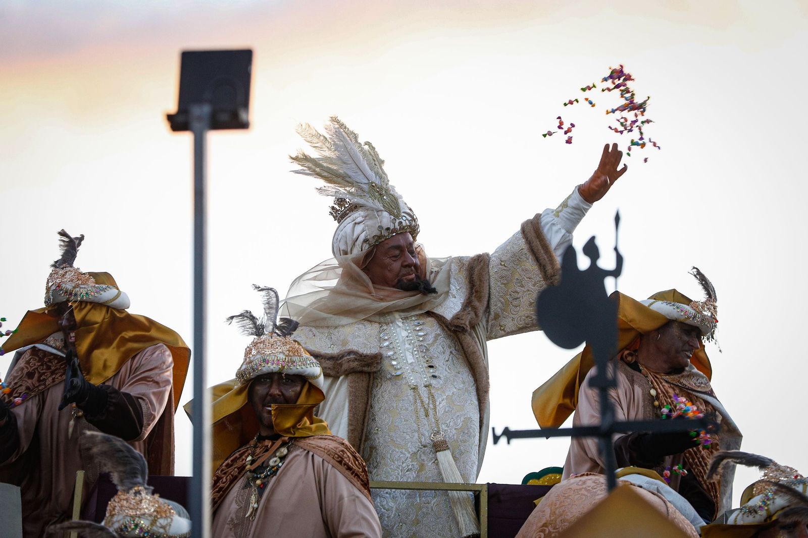 Las imágenes de la cabalgata de los Reyes Magos de San Fernando 2026