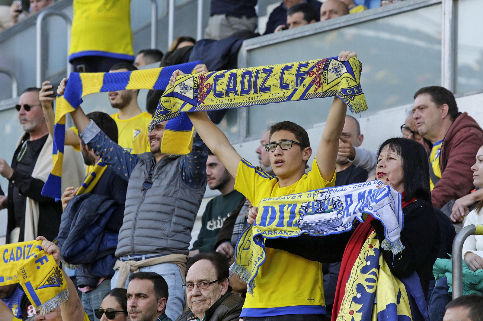 Imágenes del partido en Carranza, Cadiz Zaragoza