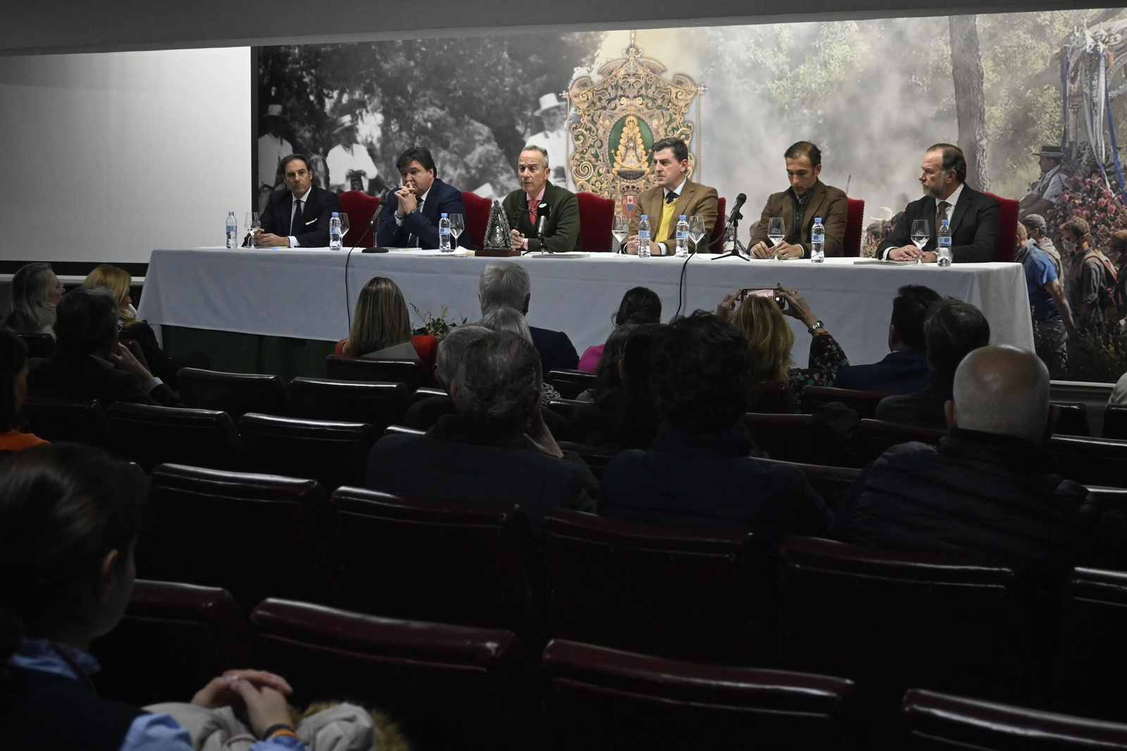 Presentación del Catálogo de la Exposición "Otorga lo Imposible" en imágenes