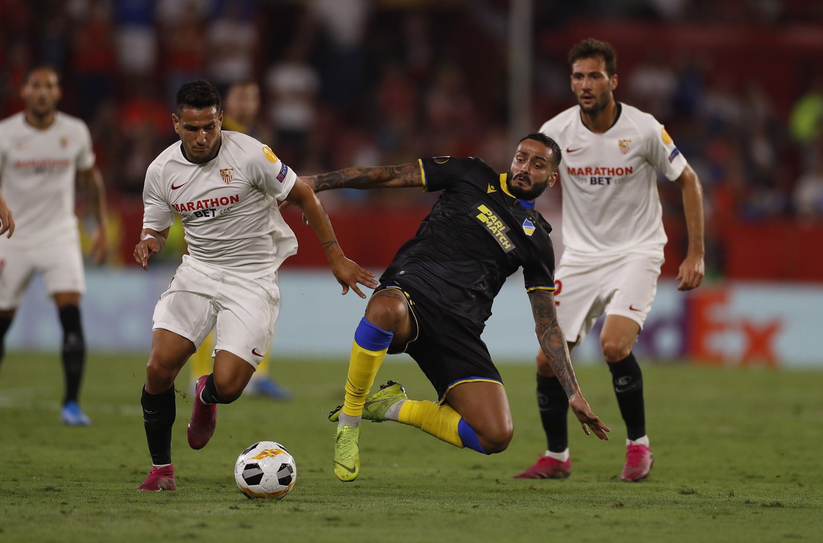 Las fotos del Sevilla-Apoel