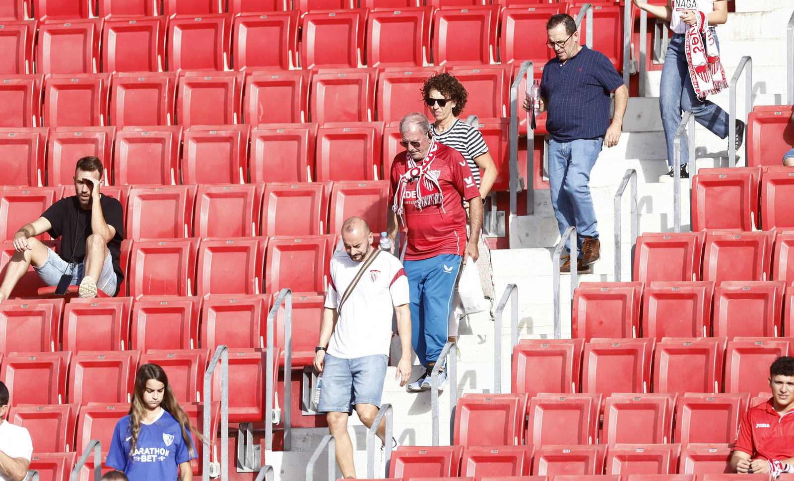 Búscate en las fotos del Sevilla-Athletic