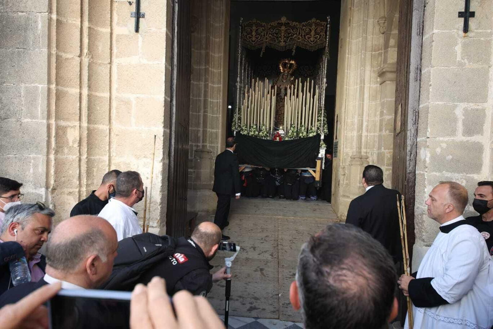 Imágenes de la Hermandad de Las Tres Caídas