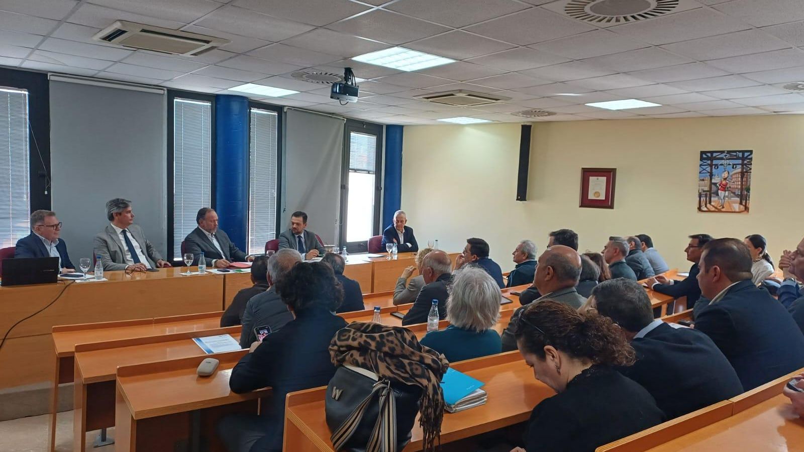 La Junta Directiva de la Federación Onubense de Empresarios (FOE).