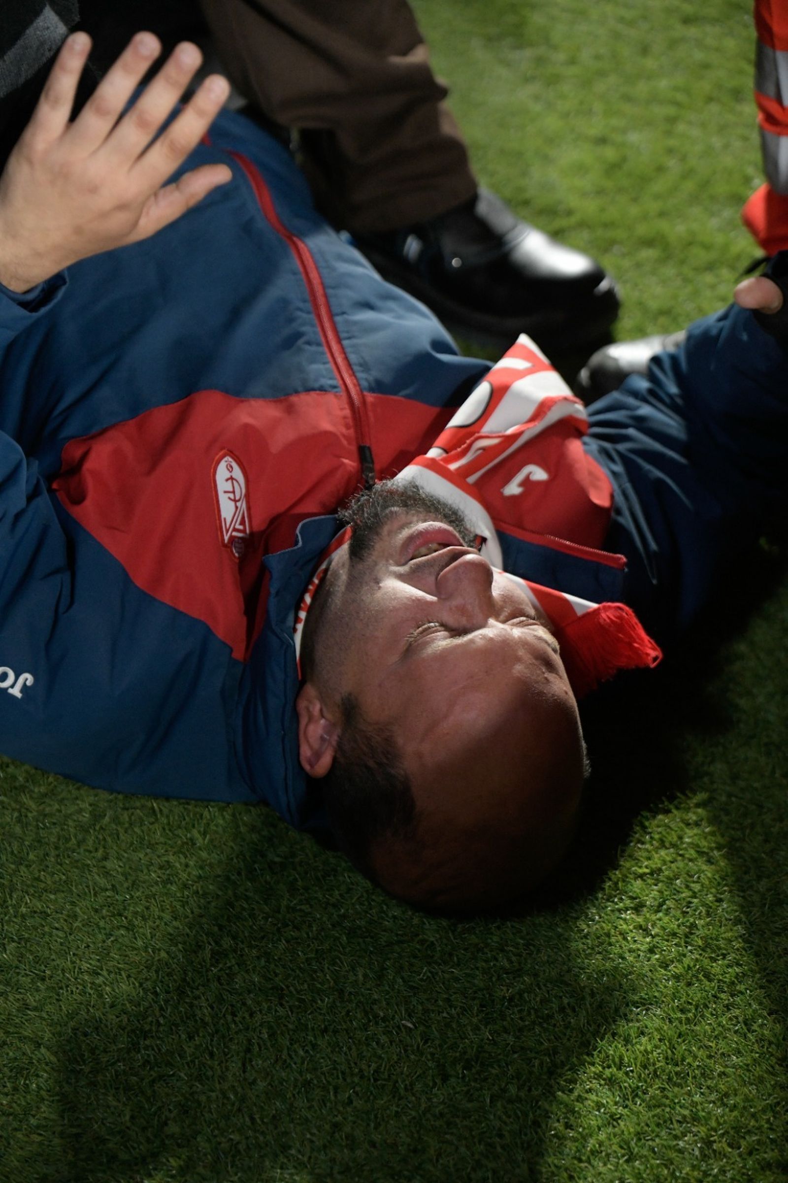 Las imágenes de la caída de la valla en el Granada CF - Málaga CF