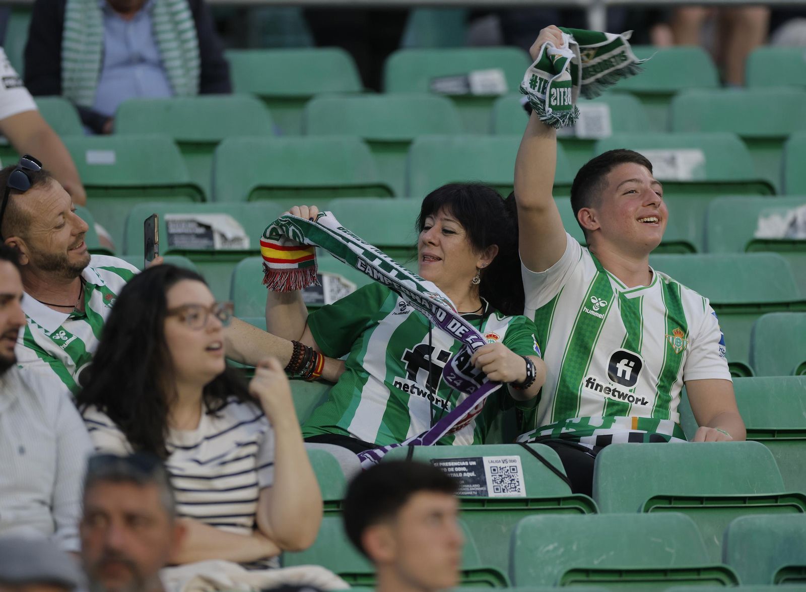 Búscate en las fotos del Betis - Valladolid