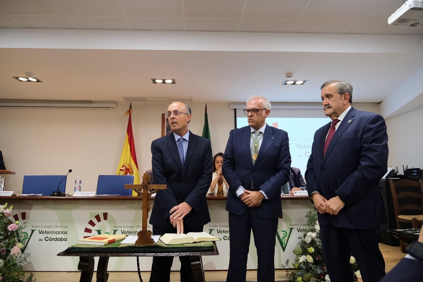 La toma de posesión de la nueva junta directiva del Colegio de Veterinarios de Córdoba, en imágenes