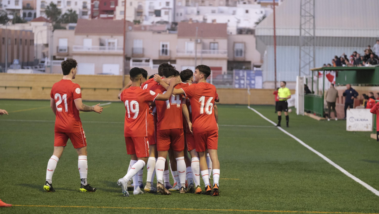 Imágenes del partido U.D. Almería-Elche C.F. de la Copa del Rey Juvenil