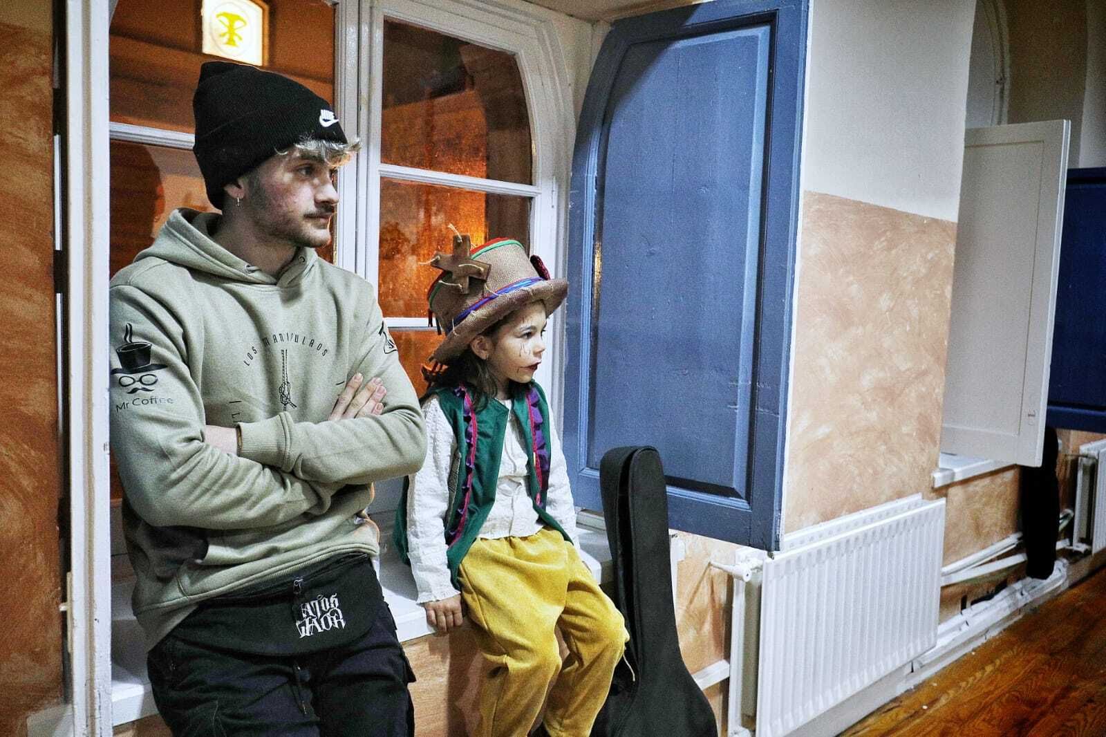 Comparsa 'Los manipulaos'