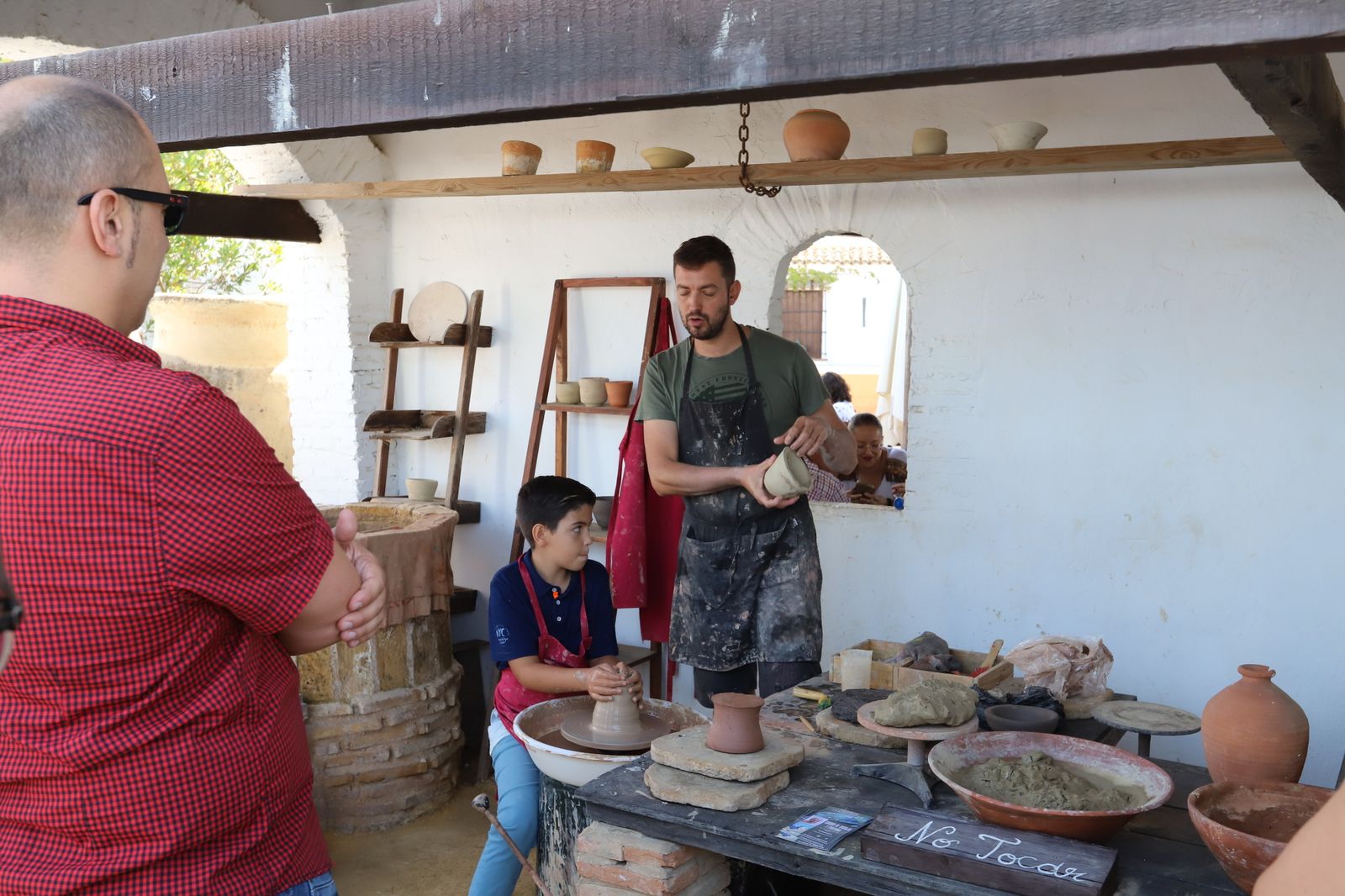 Imágenes de la jornada de puertas abiertas en el Muelle de las Carabelas