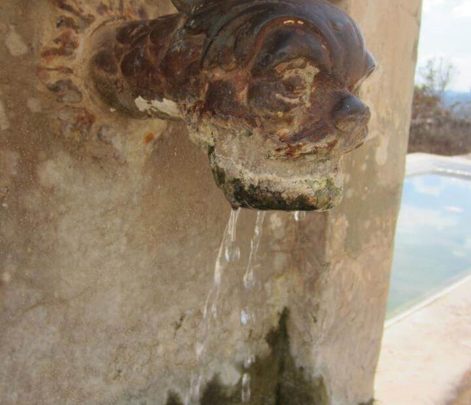 La Diputación de Huelva apoya la rehabilitación del lavadero de ‘Los Linares’, tesoro patrimonial de Zufre