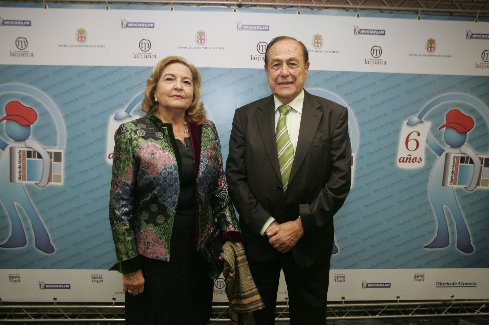 Emilio Esteban Hanza, en compañía en la gala del Aniversario de Diario de Almería