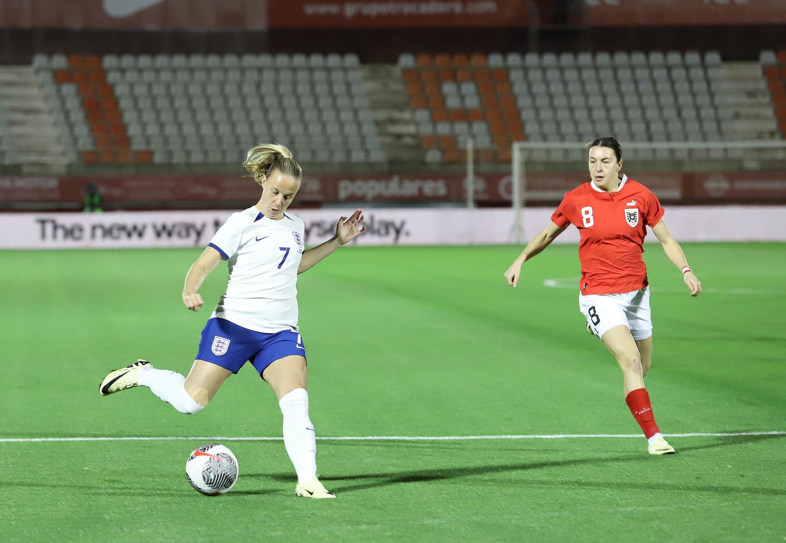 LAS FOTOS DEL AMISTOSO INGLATERRA-AUSTRIA FEMENINO EN ALGECIRAS