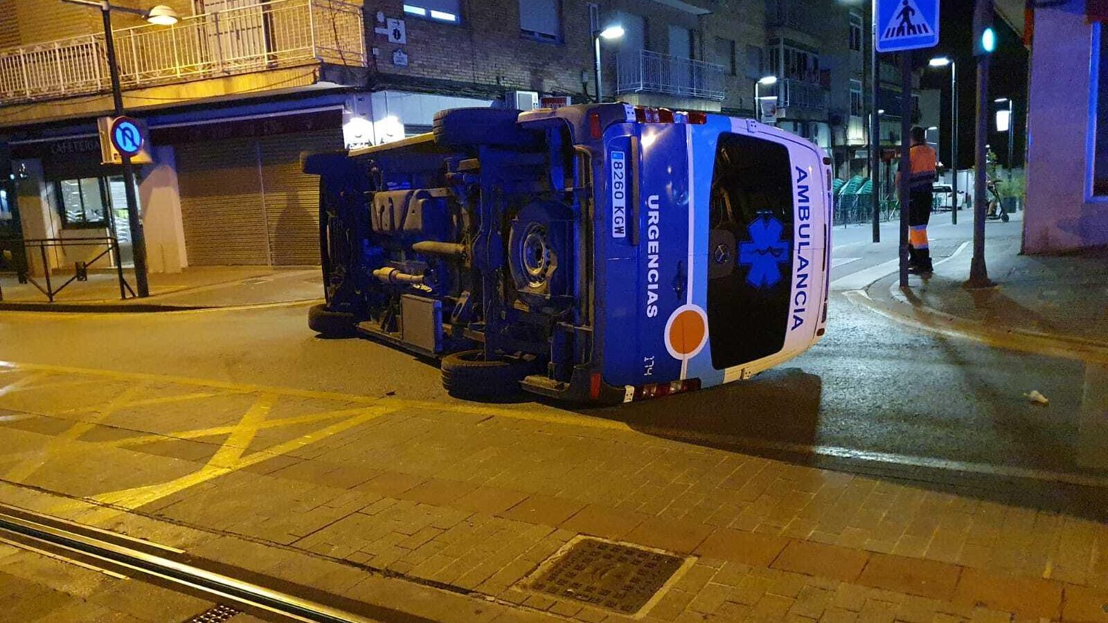 Estado en el que ha quedado la ambulancia.