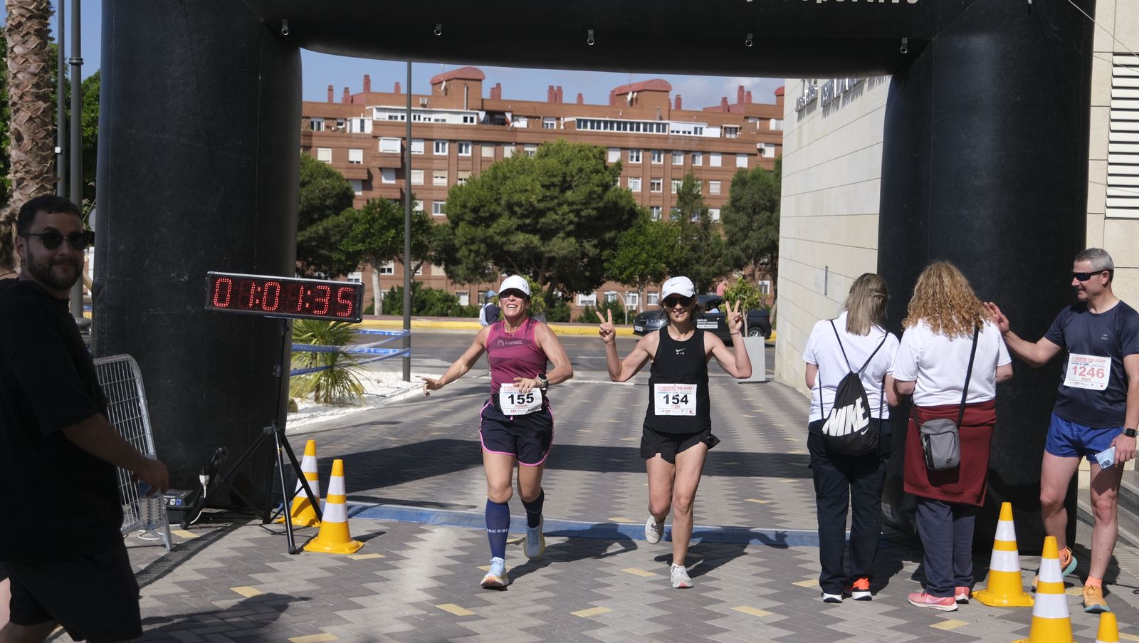 Imágenes de la II Carrera Sin Humo, en Almería
