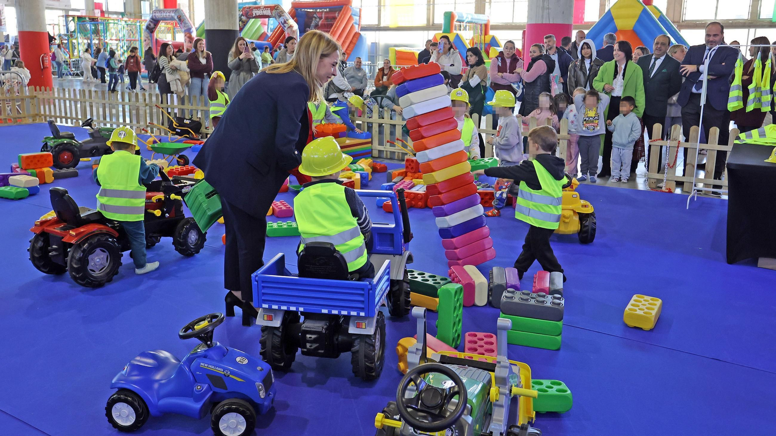 Imágenes del primer día de Juvelandia en Jerez