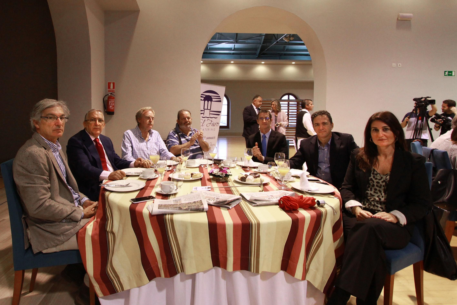 Miguel Ramos, Miguel Urraca, Julio Terrón, José Ramón Zamora, Antonio Villanueva, Javier Senese e Isabel Pérez.