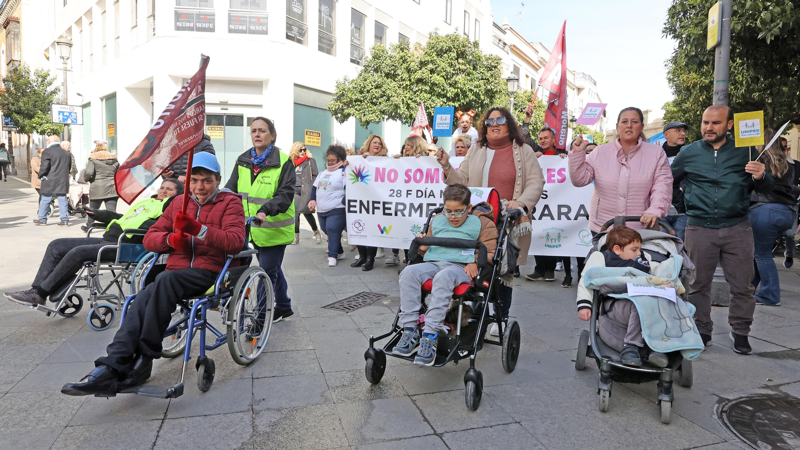 Marcha solidaria por el día de las enfermedades raras en Jerez
