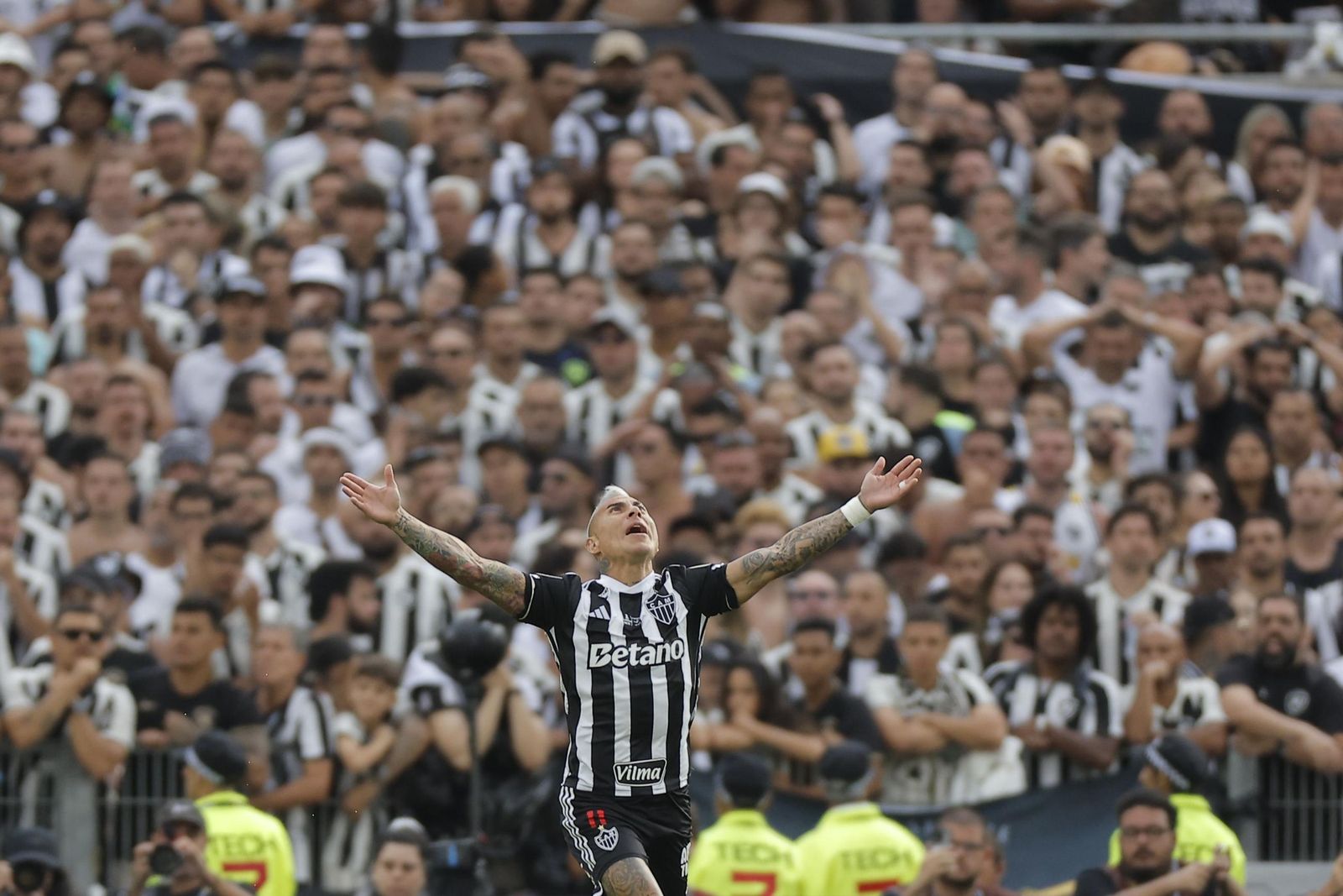 Las fotos de una final de la Libertadores histórica; Botafogo, campeón con 10, ante Atlético Mineiro