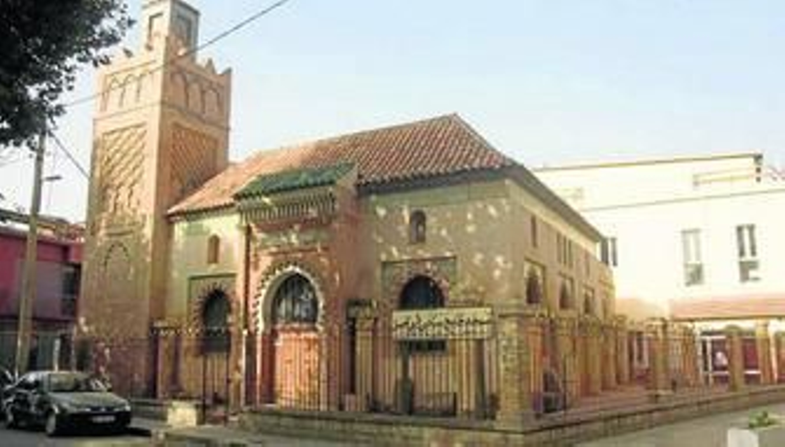 La luz de la Mezquita Real de la Alhambra