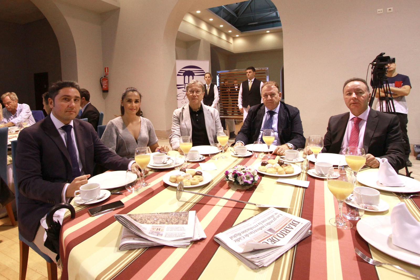 Manuel Queiruga, Raquel Boy, José Ruiz Navarro, Luis García Solé y Francisco Heredia González.