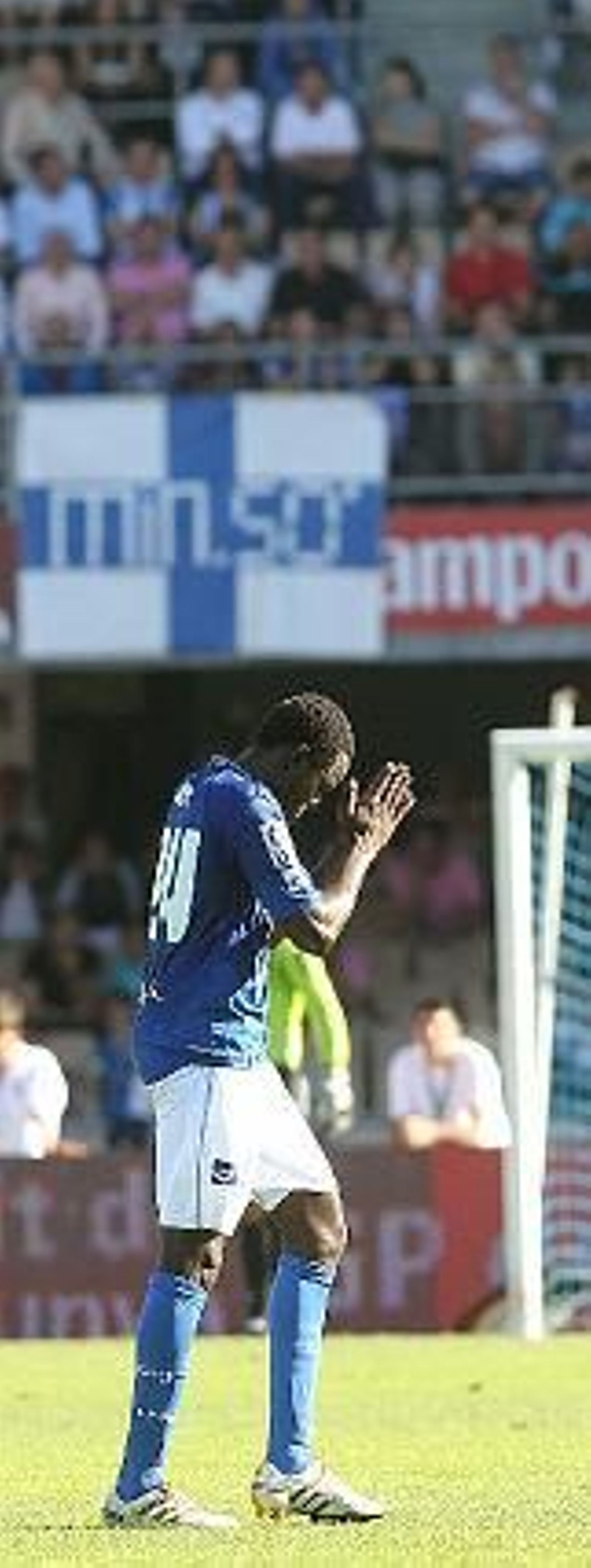 El centrocampista malí fue expulsado con dos amarillas en apenas diez minutos. 

Foto: Miguel Angel Gonzalez