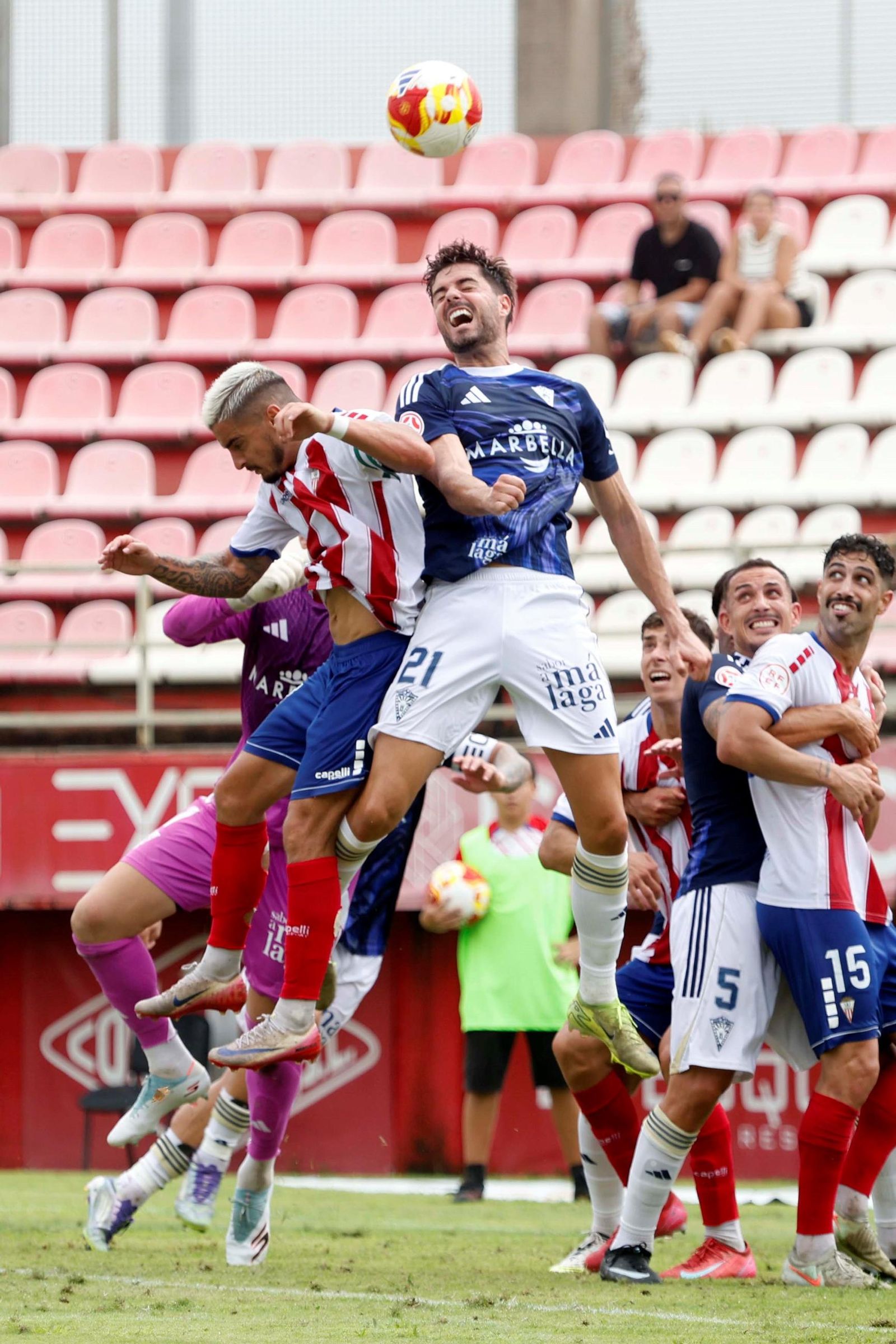 Primera RFEF: Mala jornada malagueña, con derrotas de Torremolinos y Antequera y empate del Marbella