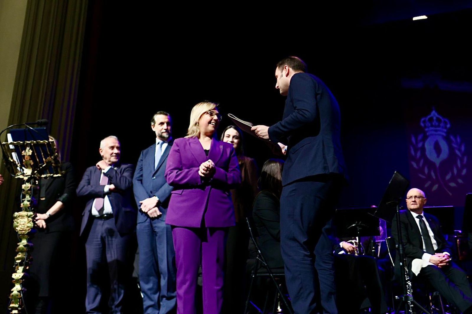 Entrega de las Tapas del Pregón de la Semana Santa de Granada 2025