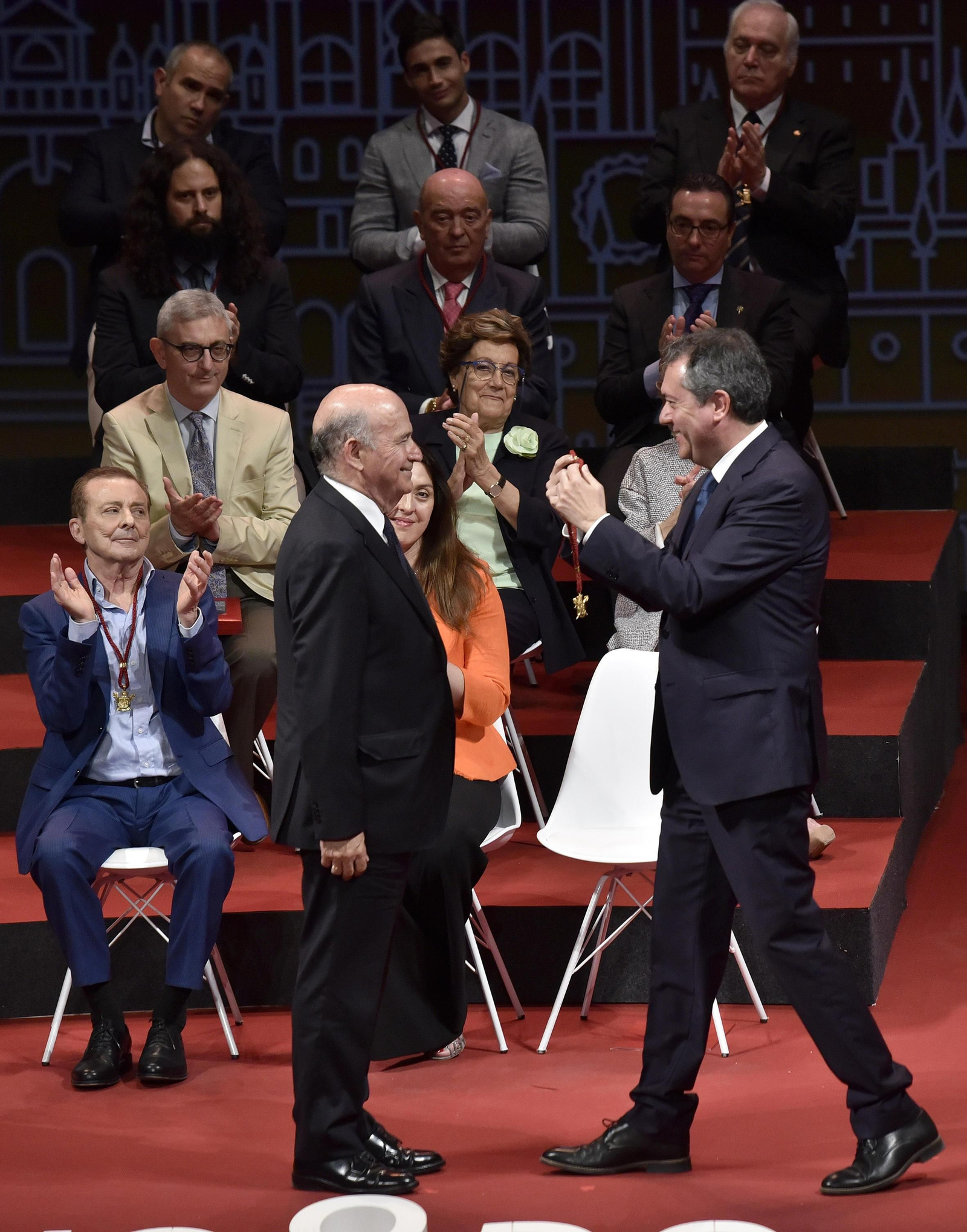 Las imágenes de la entrega de las Medallas de la Ciudad de Sevilla
