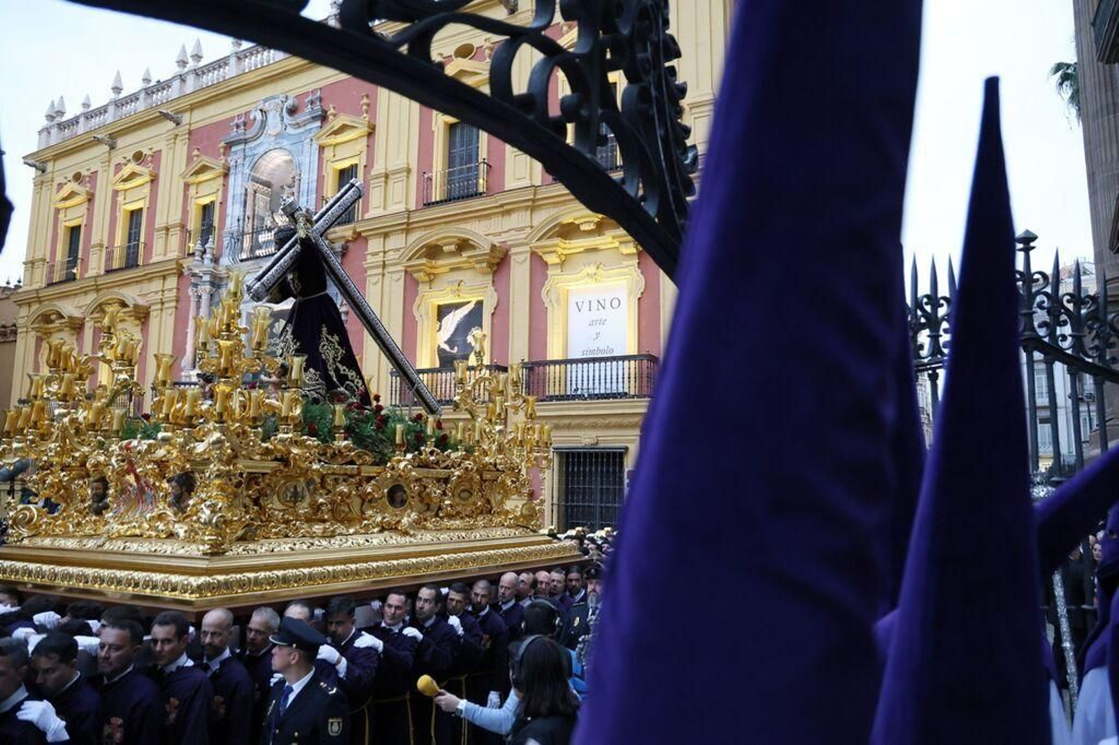 El Rico en la plaza del Obispo.