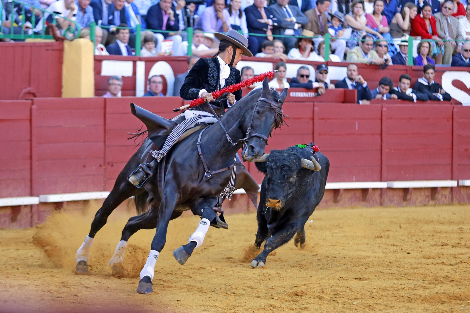 Corrida de Rejones en la plaza de Toros de Jerez