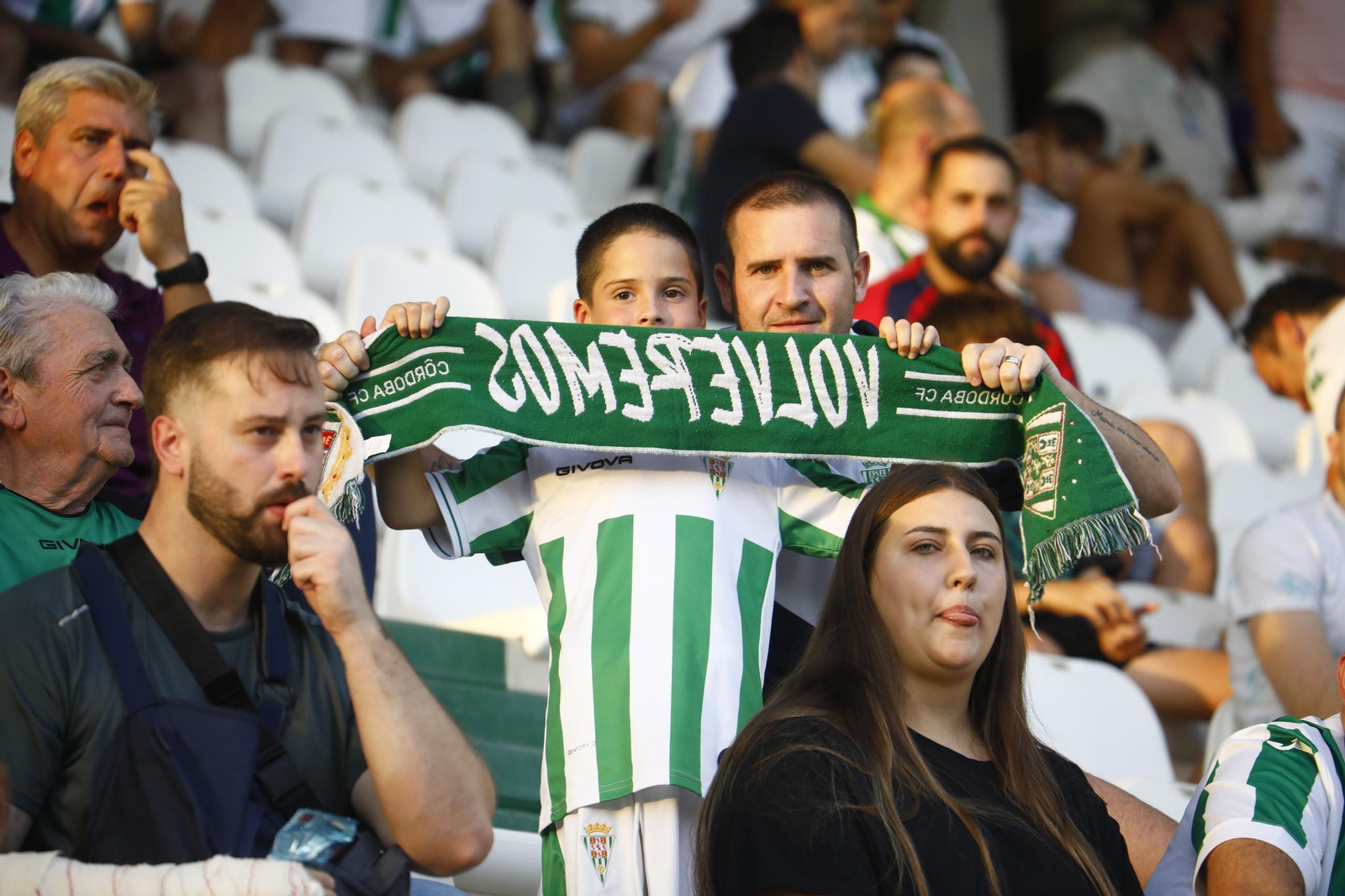 Las mejores fotos del ambiente en El Arcángel para el Córdoba CF - Deportivo