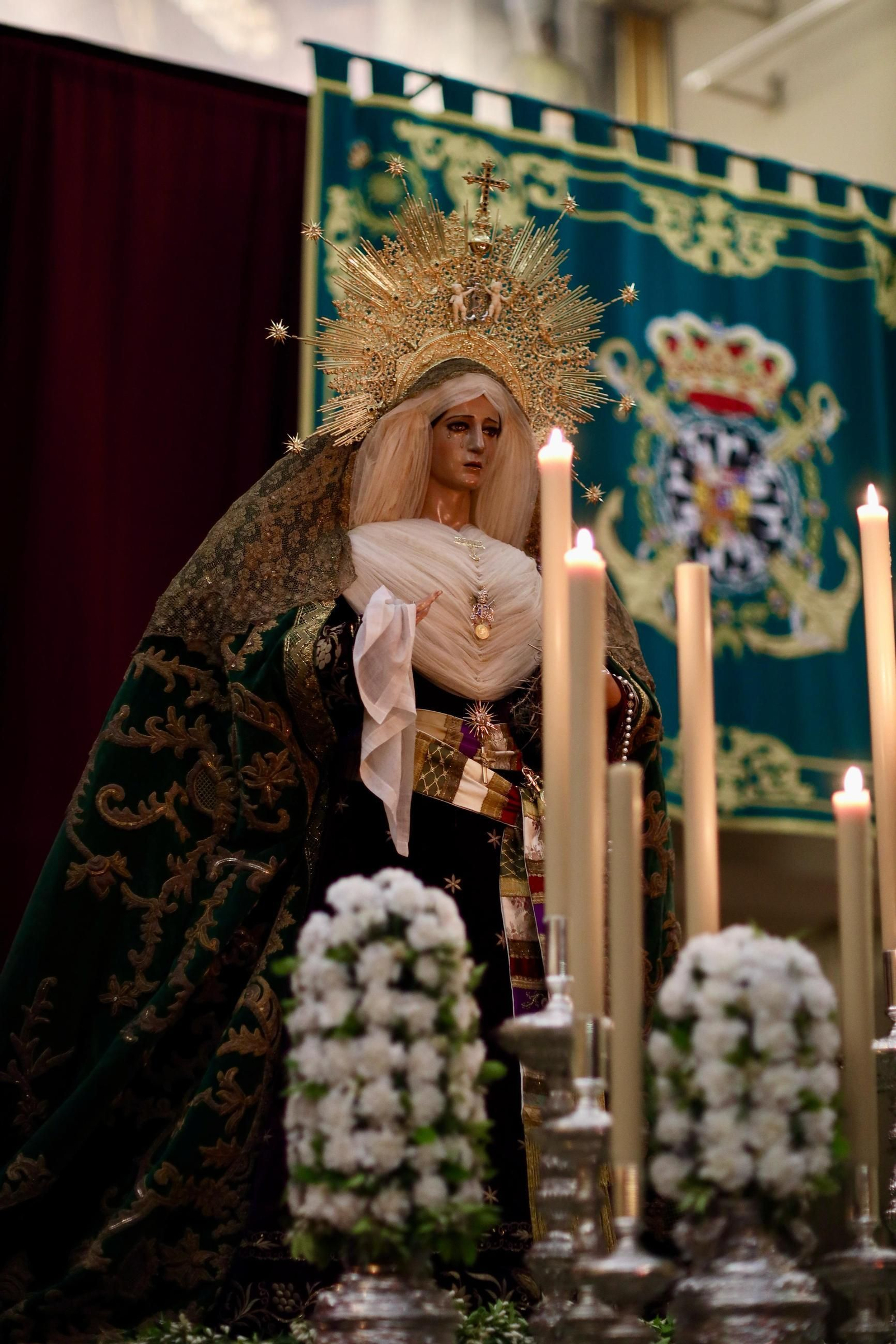 Semana Santa Málaga 2025 | Los traslados de Estudiantes, Paloma y Esperanza, en fotos